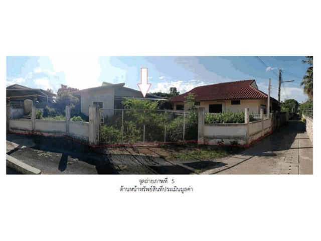   Code ID : PGCRI-LB-A-660007  ราคา  2,250,000   บาท ▸ เนื้อที่ 90.40 ตร.ว พื้นที่ใช้สอย 90 ตร.ม.   ▸ 2 ห้องนอน 2 ห้องน้ำ    ▸ 1 ที่จอดรถ   บ้านหันไปทางทิศตะวันออกเฉียงใต้  พิกัดทรัพย์ :  https://maps.app.goo.gl/fSwV6mWyPgnTJEhM7  สถานที่ใกล้เคียง ▸ใกล้  โรงพยาบาลค่ายเม็งรายมหาราช ▸ใกล้  เซ็นทรัล เชียงราย ▸ใกล้  วัดพระแก้ว เชียงราย  ▸ใกล้  ถนนคนเดินเชียงราย  สอบถามเพิ่มเติม / นัดชม โทร. 097-419-5982(พลอย) โทร. 096-932-4624(ออมสิน) Line : @panaya (มี@ด้านหน้า)  ปรึกษ