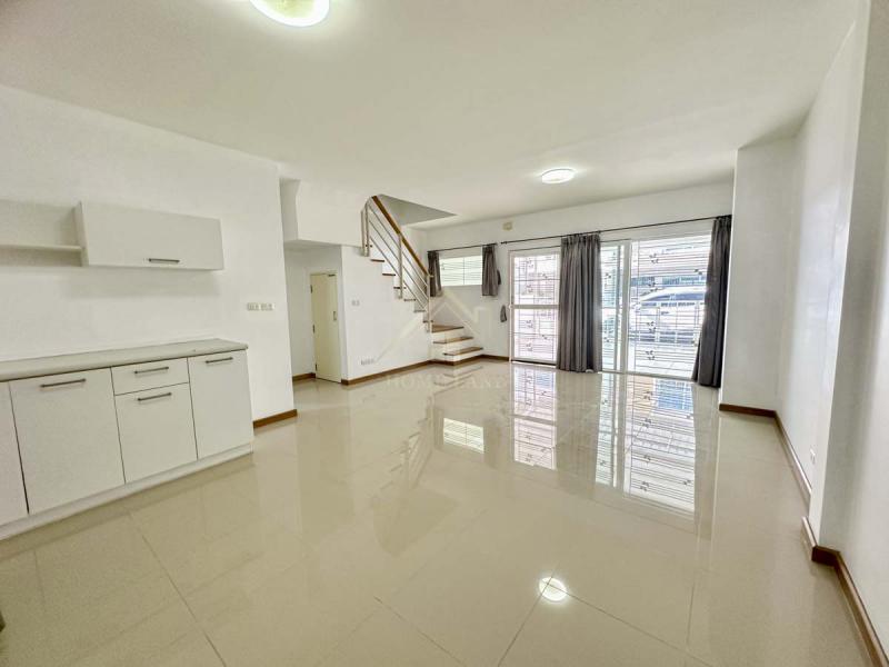 ทาวน์โฮม  หมู่บ้าน เดอะ ทรัสต์ ทาวน์ ราชพฤกษ์ - รัตนาธิเบศร์ สวยพร้อมอยู่