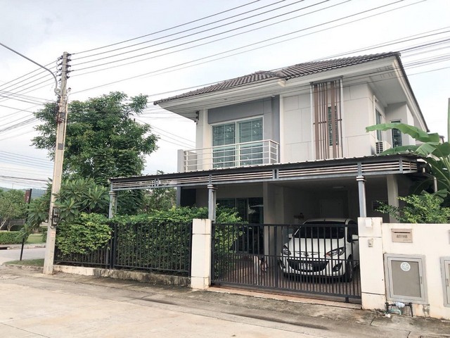 ปล่อยเช่าบ้านด่วน‼️‼️หมู่บ้าน พฤกษานาราหนองมน2 (44 ตารางวา) 3ห้องนอน 2ห้องน้ำ 1ห้องโถง 1ห้องครัวบ้านทำเลดี บ้านหลังมุม ตรงข้ามสวนสาธารณะของโครงการหมู่บ้านหน้าหมู่บ้าน มี Shubu21 (ทำเลดี อยู่ก่อนทางรถไฟ)มีแอร์ 3 ตัว นะคะ ^^ (ในห้องโถง1 และ ในห้องนอน2ห้อง)โต๊ะทานข้าวหินอ่อน 4 ที่นั่งเครื่องทำน้ำอุ่นมีม่าน มีเหล็กดัด เครื่องปั๊มน้ำแทงค์น้ำเครื่องกรองน้ำ 3 ตัวต่อเติมห้อ