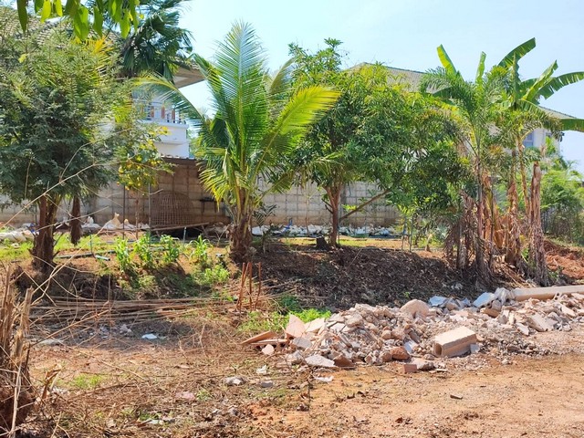 ขายที่ดินเปล่าติดริมน้ำชี 5.3 ไร่ ราคา 10 ล้านบาท ต.เมืองเก่า อ.เมือง จ.ขอนแก่น ที่ตั้ง ถ.เจนจบทิศ ต.เมืองเก่า อ.เมือง จ.ขอนแก่น ขนาดพื้นที่ 5 ไร่  3 งานรายละเอียด ขายที่ดินเปล่าติดริมน้ำชี 5.3 ไร่ สถานที่ใกล้เคียงโรงน้ำแข็งสีนวลศุภาลัย รอยัลริเวอร์ ขอนแก่นดุลชีวาสะพานแม่น้ำชีหมู่บ้านริเวอร์วิวโรงเรียนบ้านท่าพระเนาว์ราคาขาย  10,000,000 บาทติดต่อ คุณลดา  0819759245 