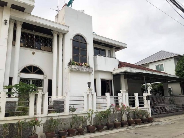 ขายบ้านเดี่ยว 2 ชั้น ทำเลสวย กลางใจเมือง ซอยประเสริฐมนูกิจ 29 แยก 7 ถนนมัยลาภ ขนาด 147 ตารางวา