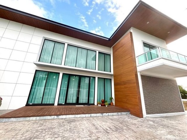 บ้านเดี่ยวหลังใหญ่ 2 ชั้น บิ้วอินทั้งหลัง พื้นที่เยอะ สารภี 