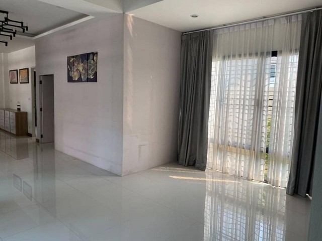 บ้านเดี่ยว 2 ชั้น พื้นที่กว้าง สไตล์โมเดิร์น พร้อมเข้าอยู่ แม่เหียะ