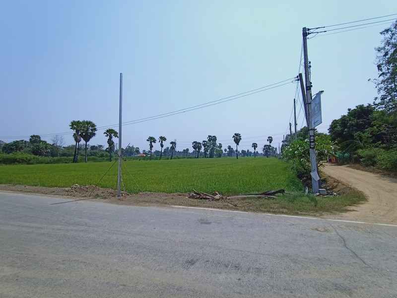 ขายที่ดินเปล่าเมืองเพชรบุรี 19-0-40 ไร่ ค่าโอนคนละครึ่ง ใกล้ถนนเพชรเกษม บริเวณใกล้ที่ดินเป็นหมู่บ้านจัดสรร