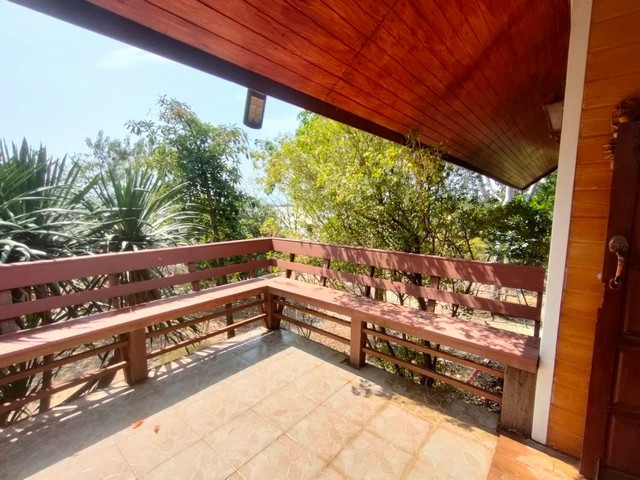 ขายบ้านพักตากอากาศ 2 หลัง บนทำเลทองที่เขาใหญ่ ต. หนองสาหร่าย