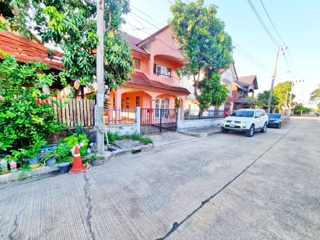 บิ๊กซี ร่มเกล้า3 ให้เช่าคฤหาสน์ MRTสุวินทวงศ์ 6กม.ถูกที่สุด แอร์3ตัว ไม่เคยอยู่ บ้านเดี่ยวใหญ่ บ้านที่หันหน้าไม่ชนใคร  66ตรว. มีนบุรี  10,999 B-M 225ตรม. 3นอน 2น้ำ BIG C Romklao3 Never Living 3A/C MRT Suwintawong 6Km. The Cheapest Mansion  Meanburi For Rent Largest house not face the other 66 Sq.wa  10,999 B-M 225Sq.m Village 3Bed 2bath 66 ตรว. 225 ตรม.66 Sq.wa 225 Sq.mร่มเกล้าต้นๆถ.สุวินทวงศ์ แขวง แสนแสบ เขตมีนบุรี กรุงเทพมหานคร 10510บ้านที่หันหน้าไม่ชนใคร  (หน้าบ้านหันหน้าเข้ากำแพงโครงการ) จอดรถได้มา�