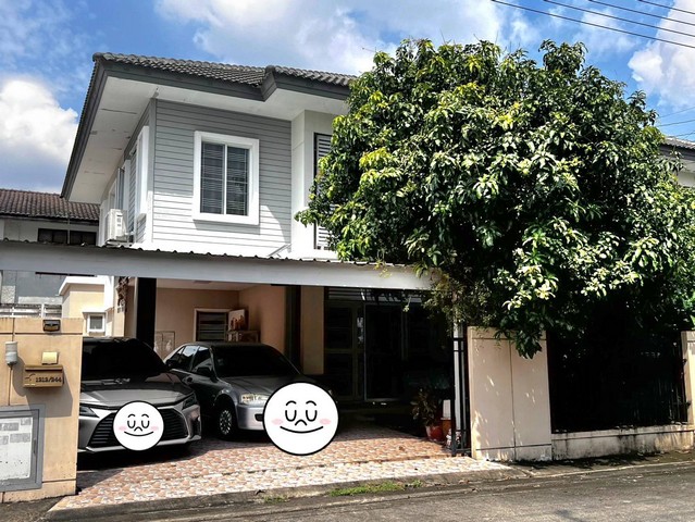 รายละเอียดให้เช่า บ้านเดี่ยว2ชั้น 45ตรว.-3ห้องนอน  2ห้องน้ำ 1 ห้องนั่งเล่น + ต่อเติมครัวไทย  เตาแก๊ส +เครื่องดูดควัน -เฟอร์นิเจอร์ทุกห้องพร้อมเครื่องใช้ไฟฟ้า ตู้เย็น2ประตู, เครื่องซักผ้ามิตซูขนาดใหญ่ , ไมโครเวฟ -แอร์4ตัว-มีร้าน 7-11 หน้าโครงการ และร้านอาหารอยู่รังสิต คลอง2 ต.ประชาธิปัตย์ อ.ธัญบุรี จ.ปทุมธานี12130โลเคชั่นใกล้…ฟิวเจอร์พาร์ครังสิต ,มาร์เก็ตวิลเลจ ,โฮมโปร ,แ