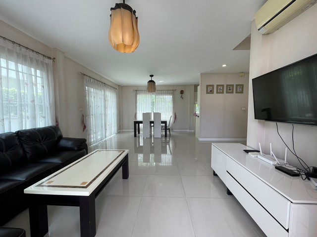 LVPP52862 ให้เช่า บ้านใน หมู่บ้านมัณฑนา พระราม 9-ศรีนครินทร์ ทำเลในเมือง ทุกความสะดวกสบาย บนทำเลศักยภาพ ที่เหนือกว่า