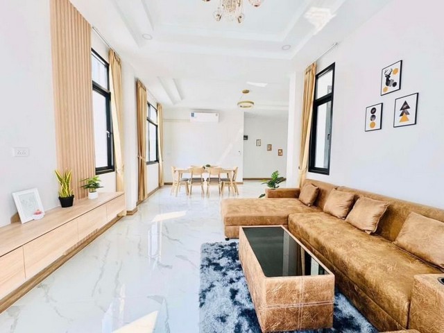 พูลวิลล่าสร้างใหม่ 2 ชั้น สไตล์โมเดิร์น ทำเลดี แม่เหียะ