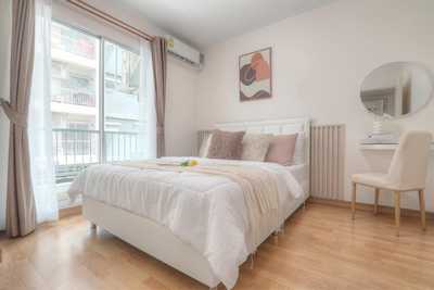 ศุภาลัย ซิตี้ รีสอร์ท รัชดา - ห้วยขวาง Supalai City Resort Ratchada - Huaykwang  6 นาที MRT ห้วยขวาง ขนาด 60.13 ตรม.  2 ห้องนอน 1 ห้องน้ำ อาคาร 4 ชั้นที่ 2ราคา 3,590,000 บาทค่าธรรมเนียมโอนคนละครึ่งรายละเอียดคอนโด- ระเบียงหันทิศ ตะวันตก- ค่าส่วนกลางหน่วยละ 30 บ./ตรม.- 6 นาที MRT ห้วยขวาง Location ????: https://goo.gl/maps/QXxFoSAr8YUUvTb16สนใจสอบถามข้อมูล และนัดดูNC2299โทร : 099 0964478 , 0882619655 line ID: @Goodassets (มี@)คลิกแอดไลน์ที่ลิ้งค์ >> https://lin.ee/BejSPLmeWe Chat : AchiwaraspE-mail : Bluealphahome@gmail.com…..หมา