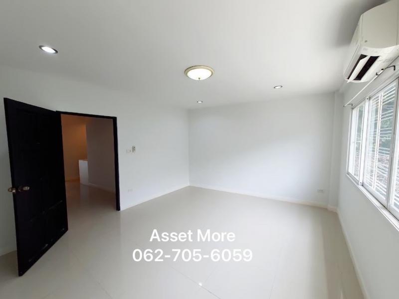 ให้เช่าทาวน์โฮมสุขุมวิท 4ชั้น  แขวงคลองตันเหนือ เขตวัฒนาใกล้บีทีเอสเอกมัย,พระโขนง  ทะลุออกทางเส้นเพชรบุรีได้