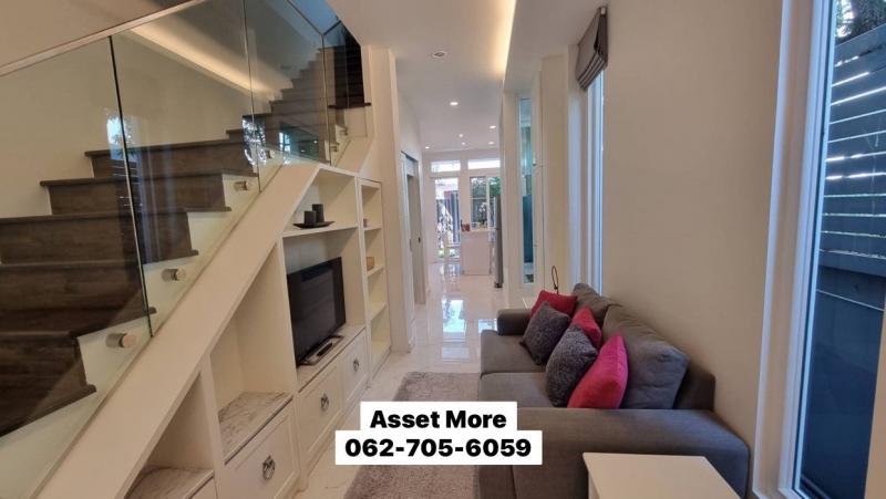 ให้เช่าบ้านเดี่ยว2ชั้น (สร้างใหม่) 22  ตารางวา พื้นที่ใช้สอย 170 ตารางเมตร  (สร้างใหม่) ซอยทองหล่อ  เขตวัฒนา     ใกล้บีทีเอสทองหล่อ