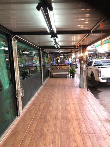 เช่าอาคารพาณิชย์ 3ชั้น 4คูหา พร้อมของอุปกรณ์ร้านอาหาร เทศบาล8 ใจกลางเมืองสมุทรสาคร   ZW469