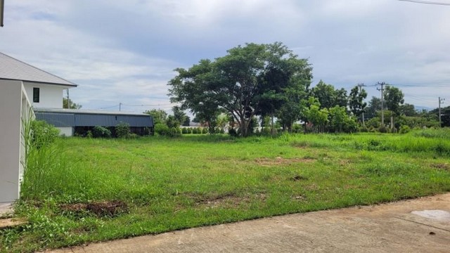 ที่ดินสวย ทำเลดี บรรยายกาศเงียบสงบ ล้านนาเลควิว ดอยสะเก็ด