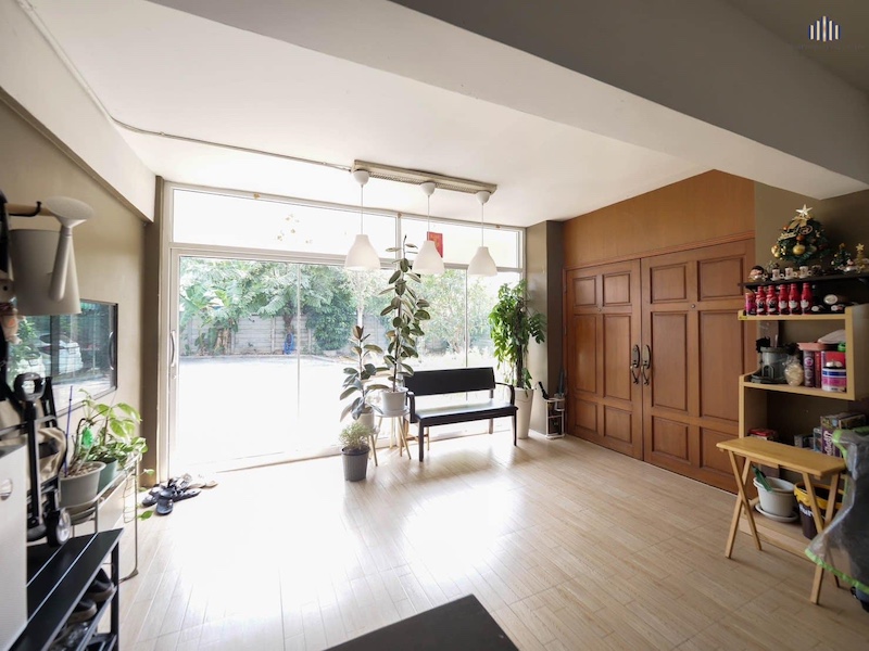 BS897 ขายด่วน บ้านเดี่ยวสไตล์โมเดิร์น 5 ชั้น ซอยเปียร์นนท์ 4 คูคต ลำลูกกา ปทุมธานี