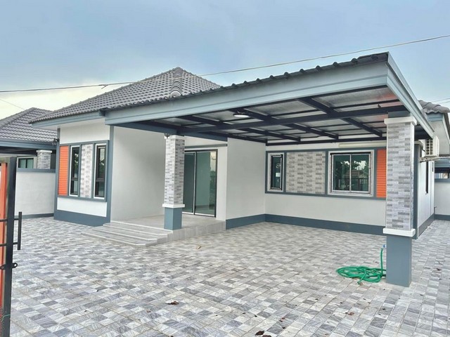 #ขายบ้านเดี่ยวหลังใหญ่พนัสชลบุรี#ขายบ้านเดียวหลังใหญ่มือ1#รับผ่อนตรงกับทางเจ้าของโครงการ???? บ้านเดี่ยวหลังใหญ่ บริเวณ กว้างมาก น่าอยู่หน้าบ้าน ไม่ตรงกับใคร????อ.พนัสนิคม จ.ชลบุรี#พิเศษเหลือเพียง​ 2​ #หลังสุดท้ายเท่านั้น????เนื้อที่เริ่มต้น​ 50​ ตรว  3 นอน 2 น้ำ จอดรถ 2 คัน✳️หน้าบ้านไม่ตรงกับใคร*✳️????ราคา 2.xx ล้านต้นๆๆ เท่านั้น  ????รายได้ 20,000 ขึ้นไป กู้ได้  ????รายการของแถม????✅