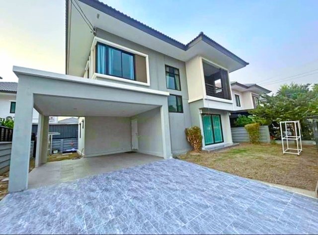 MRT หลักหก (มหาวิทยาลัยรังสิต) คลับเฮ้า ฟิตเนส 3.4 กม.ม.รังสิต 1.4 กม.จัดเต็มเฟอร์และอุปกรณ์ไฟฟ้า ให้เช่า คฤหาสน์ บ้าน Fully fur 3 นอน 3 น้ำ 4 แอร์ 180 ตรม.58 ตร.วา.ตลาดสัมมากรเมืองเอก 2.3 กม.34,999 b-m Rangsit University 1.4 km. Fully furnished and electric appliances. Mansion House for rent fully furnished 3 bed 3 bath 4 a/c 180 sq m., 58 sq wa. Sammakorn Market Muang Ek 2.3 km. Clubhouse fitness 34,999 b-m MRT LakHok (Rangsit University) 3.4 km. แยก - บางพูน ถ.เลียบคลองประปา- กำแพงเพชร 6 ตำบล หลักหก อำเภอเมืองปทุมธานี ปทุมธานี  180 ตรม.58 ตร.วา.180 sq.m. 58 sq.wa.  3 ห้อ