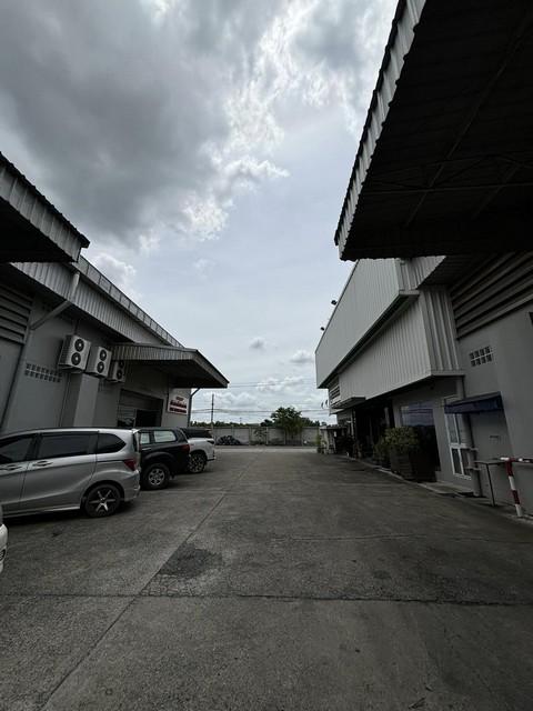 ให้เช่าโกดัง รามอินทรา 109 ซอยพระยาสุเรนทร์ 35 พื้นที่ 450 ตรม.หน้ากว้าง 15 เมตร ยาว 30 เมตร สูง 9 เมตร  (ว่าง 2 โกดังติดกัน