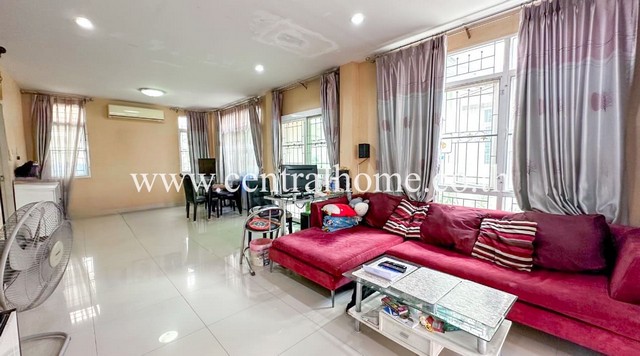 บ้านแฝด 2 ชั้น ชิชากร 2  โครงการติดถนนกาญจนาภิเษก นนทบุรี