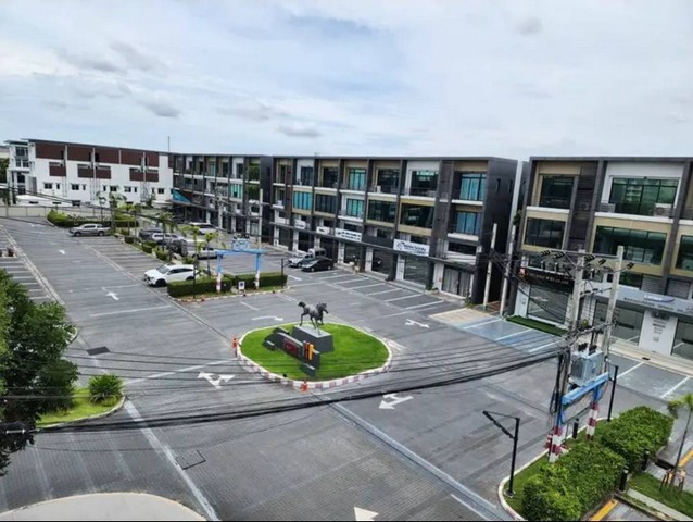 รหัสทรัพย์ R3194 ให้เช่า โฮมออฟฟิส 3.5 ชั้น โครงการ H-Cape Biz Sector อ่อนนุช สุขาภิบาล 2