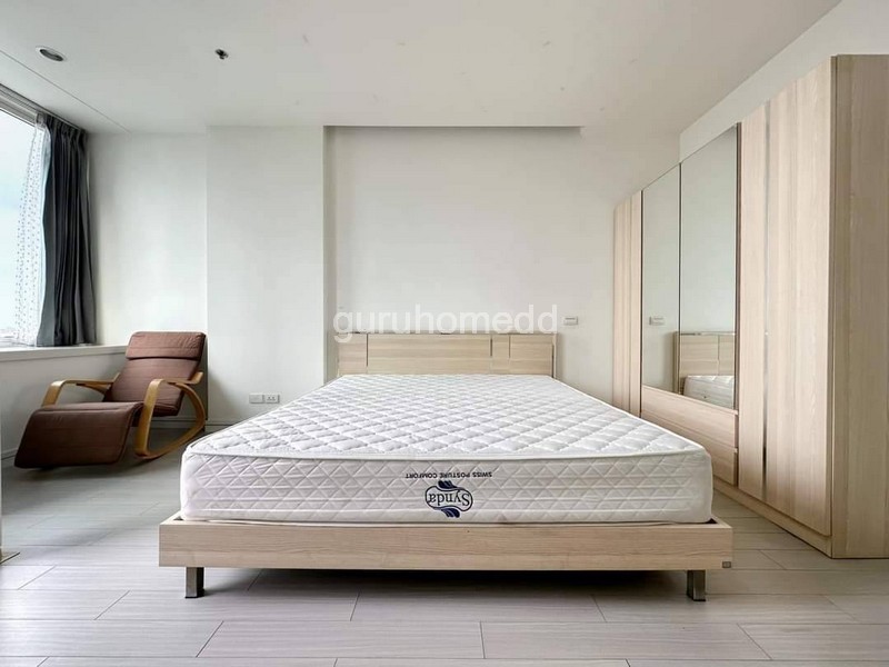 ghd000384R ให้เช่าคอนโด TC Green Rama9 ใกล้ MRTพระราม9 ห้องstudio ขนาด 28 ตรม พร้อมอยู่ วิวสวย โล่ง เพดานสูงโปร่งราคาเช่า 14,000  บาท/เดือนสัญญาขั้นต่ำ 1 ปีมัดจำ 1 เดือน จ่ายล่วงหน้า 2 เดือนสนใจติดต่อ:โบ 0937894935Line: @guruhomeddคอนโด ทีซี กรีน พระราม 9 / TC Green Rama 9ที่ตั้ง : ถนนพระราม 9 แขวงห้วยขวาง เขตห้วยขวาง กทม.รายละเอียด :ห้องstudio ขนาด 28 ตารางเมตรชั้น 10 ตึก Bเครื่องใช้ และเฟอร์นิเจอร์พร้อมอยู่วิวสวย โล่ง เพดานสูง โ