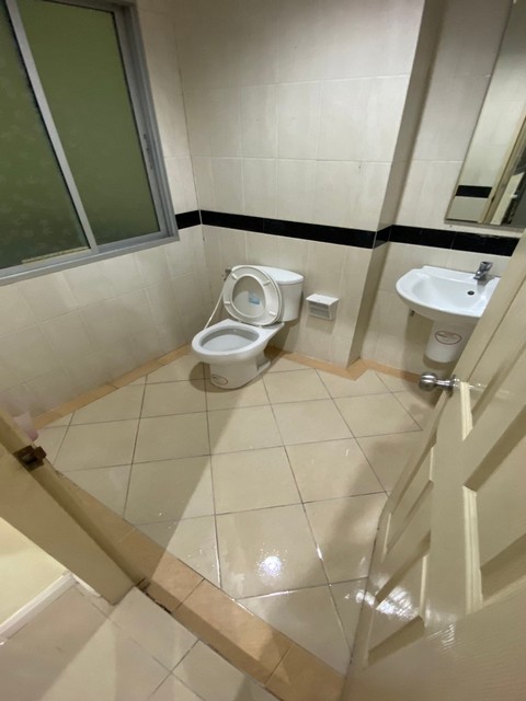 ให้เช่าทาวน์โฮม 3 ชั้น บ้านกลางเมือง The Royal Monaco ศรีนครินทร์ 24 เข้าออกได้ทั้งศรีนครินทร์ 24 และอ่อนนุช 39 *** จดทะเบียนบริษัทได้