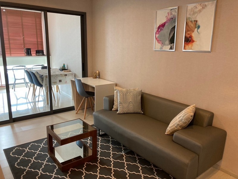 For Rent: Rhythm Sukhumvit 42 1 Bedroom 1 Bathroom 45 sqm Floor 12A - OJ_170_RT42RefID: OJ_170_RT42Rental Rate 30,000 THB/MonthMinimum contract of 1 year, 2-month security deposit, 1-month advance** Welcome Co-Agent **==============================Room Detail- 1 Bedroom 1 Bathroom  1 Living Room,  1 Kitchen 45 sqm. , Floor 12A- Fully furnished, Ready to move in!!- Electric apparatus: TV, refrigerator, air conditioner, microwave etc.==============================For more details,&nbsp;please contactOonjai Property - Khun GibCALL:&nbsp;(+66) 063-664-6224LINE: oonjai-property==============================Facilities:- Welcome Lobby- Mailroom- Saltwater Swimming Pool- Fitness Center- Relaxation Garden- Keycard Access- Passenger Elevators- Parking Lot- Closed-Circuit Cameras- 24-Hour Security SystemNearby:- Gateway Ekamai- Ekamai Bus Terminal- Major Cineplex Ekamai- Park Lane Ekamai- Big C Ekamai**********************ให้เช่า ริธึ่ม สุขุมวิท42 1 ห�