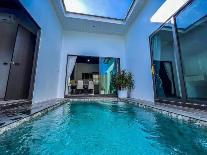 AOM 1312ลดเหลือ-7,900,000 บาท  ลองมาสัมผัสจะรู้ว่าเราสร้างบ้านคุณภาพมากๆ วัสดุอุปกรณ์ที่ใช้ต้องมีคุณภาพเหมือนบ้านตัวเอง บ้านเดี่ยว สไตล์นอดิก สร้างบ้านด้วยคุณภาพ มาตรฐานระดับสากล???? โป่งกลาง 5 - ใกล้ รร. รีเจนท์ / ถนนเส้น 36 - โครงการบ้าน 7 หลัง #Plot3  (English please scroll down) * 3 ห้องนอน* 3 ห้องน้ำ* สระว่ายน้ำใจกลางบ้าน * 1 ห้องนั่งเล่นขนาดใหญ่* 2 ห้องครัว ไทย-ยุโรป* บิ้วอินทั้งหลัง* ไอซ์แลนด์ บาร์ * ไ