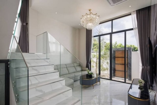 พูลวิลล่าสร้างใหม่ บิ้วอินทั้งหลัง โซนแม่เหียะ