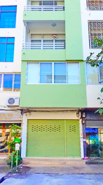 ให้เช่าอาคารพาณิชย์ 4 ชั้น มีร้านอาหาร และร้านค้ามากมาย MRT สถานีสัมมากร 1.6 กม.6 นอน 4 น้ำ 220 ตร.ม.18 ตร.วา.37,999 b-m จอดรถเยอะ ติดถนน ซ.รามคำแหง136-144 รพ.เกษมราษฎร์ สุขาภิบาล3 1.9 กม.ออฟฟิศ สวย ราคาถูก There are many restaurants and shops. MRT Sammakorn Station 1.6 km. Office beautiful cheap for rent commercial building 4 floors 6 bed 4 bath 220 sq.m. 18 sq.wa.37,999 b-m lots of parking on the road Soi Ramkhamhaeng 136-144 Kesomras Hospital Sukhapiban 3 1.9 km.ถ.รามคำแหง -ราษฎร์พัฒนา แขวงราษฎร์พัฒนา เขตสะพานสูง กรุงเทพมหานคร220 ตร.ม. 18 ตร.วา.220 sq.m.18 sq.wa.6 ห้อง�