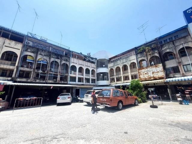 ให้เช่าอาคารพาณิชย์ 4 ชั้น ติดถนนสุขุมวิท เหมาะค้าขาย ทำออฟฟิศ สำนักงาน ใกล้แยกบ้านสวน เมืองชลบุรี