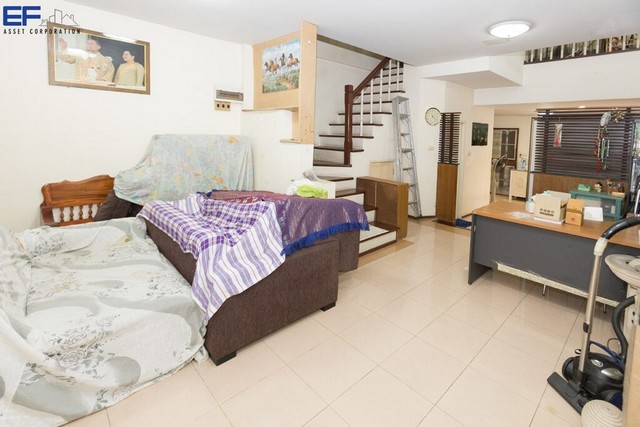 ทาวน์โฮม หมู่บ้าน สวนนนท์ วิลล์ ท่าอิฐ-ไทรม้า หลังริมถนนเมน