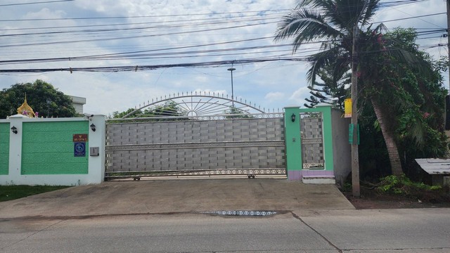 เจ้าของขายเอง  ขายที่ดิน 4 ไร่   ตำบลบ่อเงิน อำเภอลาดหลุมแก้ว จ.ปทุมธานี