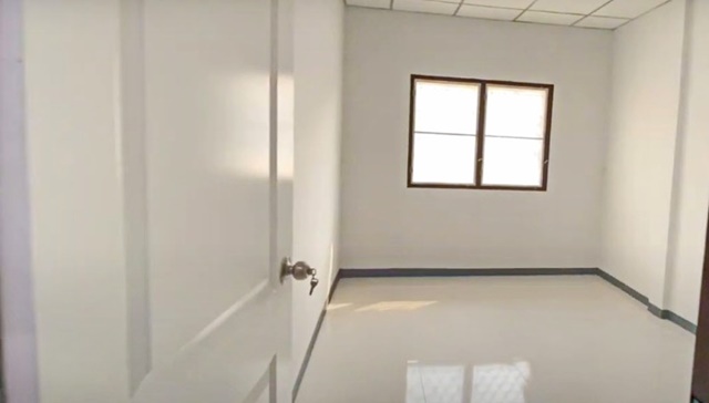 รีโนเวทใหม่ บิ๊กซี เพชรเกษม 1.6 กม. ให้เช่าทาวน์เฮ้าส์ 2 ชั้น 2 นอน บ้านสวย สภาพดี  2น้ำ 1แอร์ 16 ตร.วา. ตลาดบางแคภิรมย์ 1.5 กม.