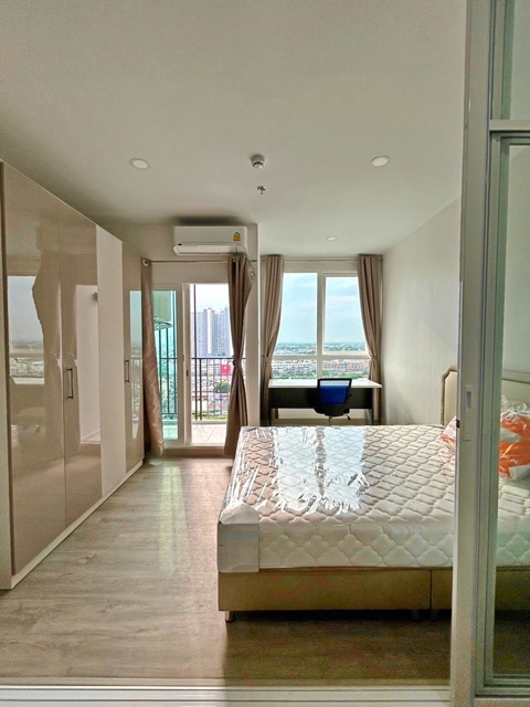 เครื่องใช้ไฟฟ้าครบ ให้เช่าคอนโด ชั้น 14  32 ตร.ม. 1 นอน 1 น้ำ  โรบินสัน ซีคอน บางแค 0.4กม. เฟอร์จัดเต็ม MRTภาษีเจริญ 300 ม.