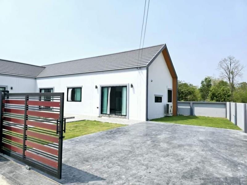 ขายบ้านพูลวิลล่า สร้างใหม่ สไตล์นอร์ดิก พื้นที่กว้าง บรรยากาศดี พร้อมเข้าอยู่????????