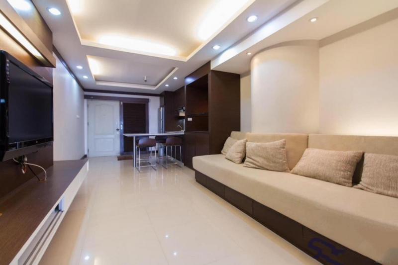 ให้เช่าคอนโดมีเนียม state tower ตกแต่งสวยแบบ Contemporary ขนาด 63 ตรม. ชั้น 30 state 23,000บาทให้เช่าคอนโดมีเนียมพร้อมอยู่ ตกแต่งสวยแบบ Contemporary ขนาด 63 ตรม. ชั้น 30 state tower หรือ โรงแรม เลอบัว สีลม1 ห้องนอน 1 ห้องน้ำ 1 ห้องนั่งเล่น 1 ห้องครัวพร้อมเฟอร์นิเจอร์บิ้วอินทั้งห้อง โซฟา เตียง พร้อมที่นอน ครัวแบบเตาไฟฟ้า ที่ดูดควัน Smeg ตู้เย็นแบบ 3 door TV เครื่องซักผ้า เครื่องอบผ้า แอร์2เครื่อง แต่งสวย เจ้าของอยู่