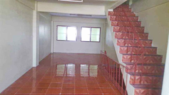 ให้เช่าอาคารพาณิชย์ 4 ชั้นครึ่ง  มีชั้นลอย ดาดฟ้า 290 ตร.ม. MRTเพชรเกษม 48 1.4กม.โฮมออฟฟิศ  18 ตร.วา. 5 นอน สยาม 1.7 กม.ซีคอน บางแค 1.6 กม