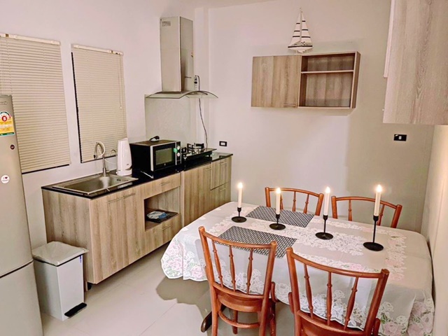 ถ.หลวงเเพ่ง เฟอร์บิวท์อินจัดเต็ม ให้เช่าบ้านเดี่ยว 3นอน 2 น้ำ 224 ตร.ม.53 ตร.ว  ตลาดหัวตะเข้ใหม่ 1 กม.