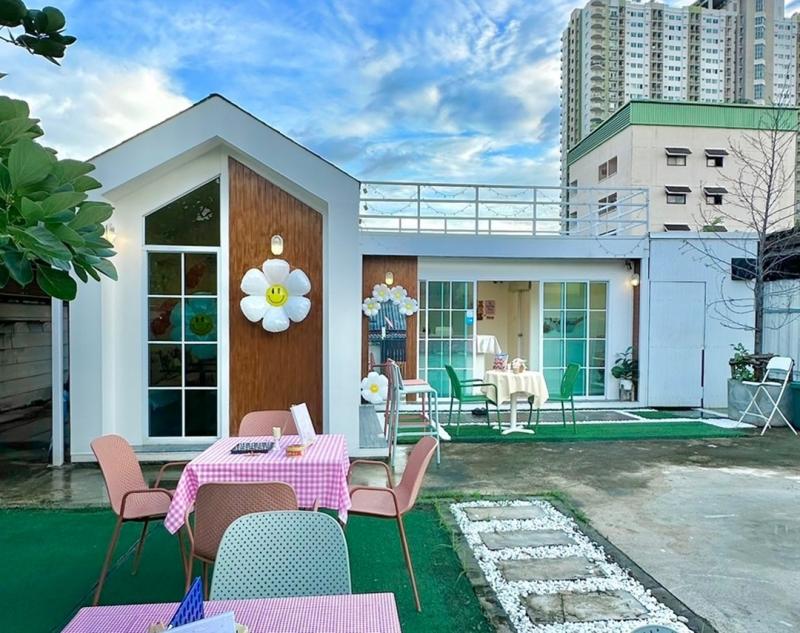 สนใจติดต่อสอบถาม #นัดชมร้านคุณเอิร์น 086-419-5974FB: Earn khเซ้งด่วน‼️ ร้านอาหาร-คาเฟ่  #ใจกลางรัชโยธิน เพียง 220,000 บ พร้อมอุปกรณ์ #ได้คืน 70,000 บ - รอบๆเป็น มหาลัยเกษตร,เมเจอร์รัชโยธิน,ศูนย์ใหญ่scb,ตึกช้าง- ตึกออฟฟิศ และโรงเรียนนานาชาติ St. Stephen- มีลูกค้าไทย-ต่างชาติ คนทำงานประจำ,ลูกบ้านหอพัก+คอนโดรอบๆ,ผู้ปกครอง,ครอบครัว,นักเรียนนักศึกษา- กำลังซื้อมาก โอกาสเติบโตสูง ประชากรหนาแน่น