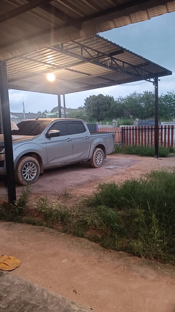 Sub1220ขายบ้าน แม่น้ำคู้ ซอย2 อ.ปลวกแดง จ.ระยอง  เนื้อที่ 77ตรว.ขายราคา 1,250,000 บาทสนใจติดต่อโทร 08407892181 ห้องนอน 1ห้องน้ำ 1ที่จอดรถขนาด 77ตารางวา บ้านอยู่ แม่น้ำคู้ ซอย 2 ปลวกแดง ห่าง ปั้ม ปตท แม่น้ำคู้ 2 กิโลเมตรมีรั้วรอบบ้าน สาธารณูปโภคครบ มีเพื่อนบ้าน หาของกินสะดวก มีหมู่บ้านจัดสรรหลายโครงการ