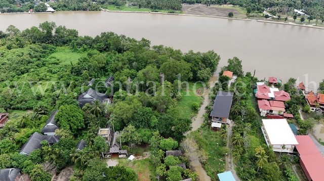 ที่ดิน 4-3-26 ไร่ ติดแม่น้ำแม่กลอง ใกล้ตลาด อัมพวา เมืองสมุทรสงคราม