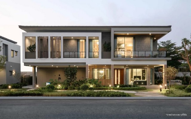 Bangkok Boulevard Bangna Km.5 (บางกอก บูเลอวาร์ด บางนา กม.5) ซอยบางนา-ตราด 37 ตำบลบางแก้ว อำเภอบางพลี สมุทรปราการ 10540