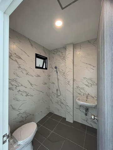 ให้เช่าทาวน์เฮ้าส์ 1 ชั้น โซนกรอกยายชา ระยอง ไม่มีเฟอร์นิเจอร์