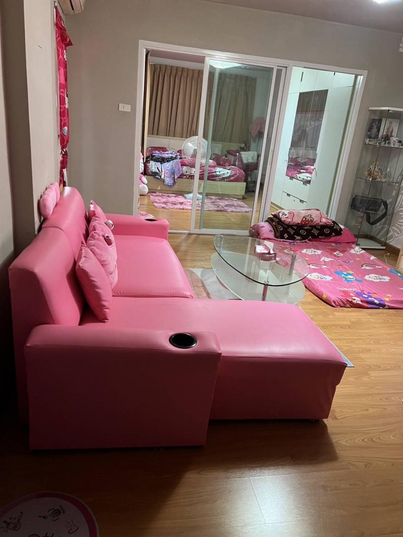 ให้เช่าคอนโด ชาโตว์ อินทาวน์ รัชดา 17 ห้องใหญ่ แบบ 1 ห้องนอน ชั้น 4 ขนาด 47 ตร.ม. เดินไปรถไฟใต้ดินสถานีสุทธิสารได้คอนโด 8 ชั้น ห้องชั้น 4 ตกแต่งพร้อมอยู่ มีระเบียง 1 ห้องรับแขก 1 ห้องครัวเฟอร์นิเจอร์และเครื่องใช้ไฟฟ้าครบโซฟา โต๊ะวางทีวี ชั้นวางของห้องครัวพร้อมเตา และเครื่องดูดควันห้องน้ำพร้อมเครื่องทำน้ำอุ่นสิ่งอำนวยความสะดวก- โถงต้อนรับ– ฟิตเนส– สระว่ายน้ำ– ก