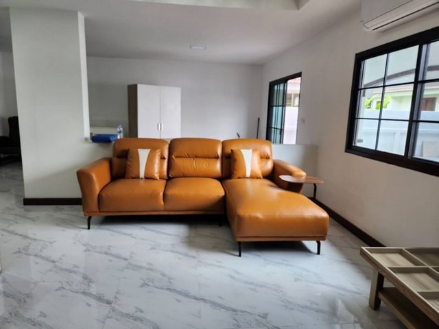 ให้เช่าพูลวิลล่า 2 ชั้น เนื้อที่กว้าง สันกำแพง