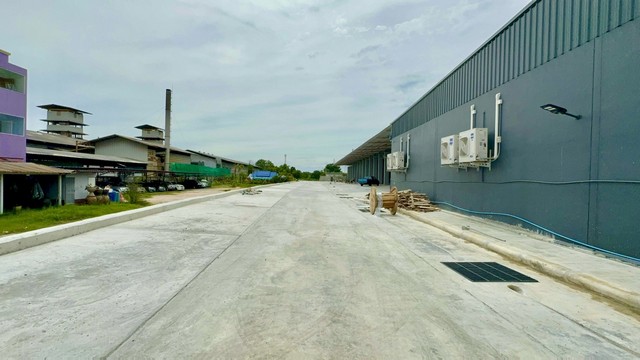 โกดังให้เช่าคลังสินค้าให้เช่าอยู่ถนนเทพารักษ์ ซอยธนสิทธิ์ อำเภอบางพลี สมุทรปลาการ