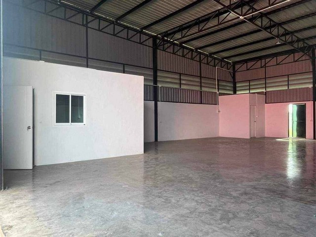 BS1506โรงงานให้เช่าขนาด 210 ตร.ม. ทำเลดีเดินทางสะดวกใกล้ถนนกาญจนาภิเษก ใกล้ดูโฮม บางบัวทอง