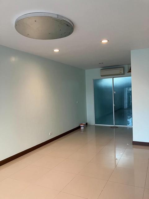 POR4966 ขาย ทาวน์โฮม บ้านกลางเมือง s-sense  ซอยศรีนครินทร์ 46/1 ใกล้รถไฟฟ้าสายสีเหลือง ใกล้พาราไดซ์พาร์ค ซีคอนสแควร์ ศรีนครินทร์