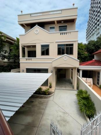 ให้เช่าบ้านเดี่ยว4 ชั้น ใจกลางเมือง สุขุมวิท 4ปรับปรุงใหม่ให้เช่า พร้อมเข้าอยู่